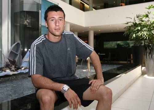 Nach seiner Schulter-Operation vielleicht erstmals wieder gegen die  Glasgow Rangers am Ball: Dominic Maroh