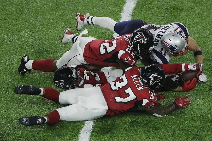 Die Bilder vom Super Bowl 51 und der Halbzeitshow mit Lady Gaga.