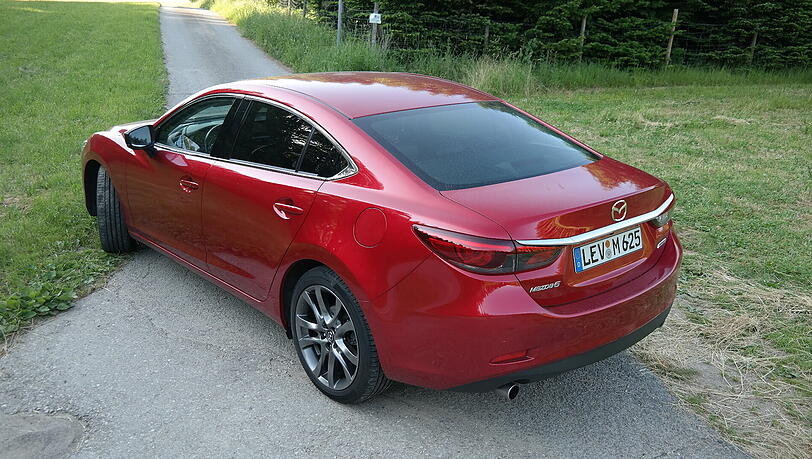 Der mittlere Benziner im Mazda6 leistet 165 PS und maximal 210 Nm Drehmoment. Der mittlere Benziner im Mazda6 leistet 165 PS und maximal 210 Nm Drehmoment.