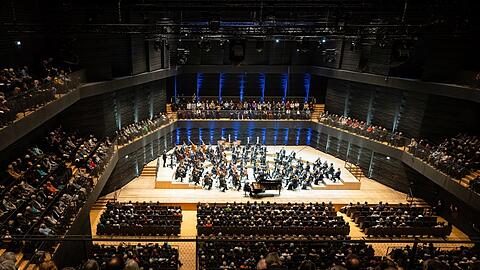 Die Münchner Philharmoniker beim Solidaritätskonzert für Münchens Partnerstadt Be'er Sheva in der Isarphilharmonie.
