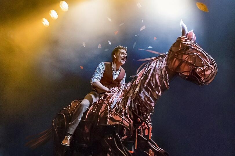 Das preisgekrönte Theaterstück &bdquo;Gefährten&ldquo; in Berlin.