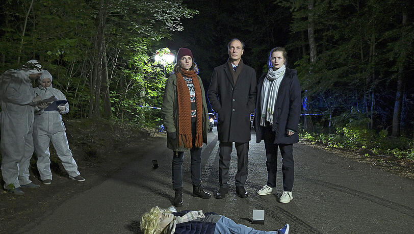 Das Dresdner Ermittlerteam um Karin Gorniak (Karin Hanczewski, l.), Peter Michael Schnabel (Martin Brambach) und Leo Winkler (Cornelia Gröschel).