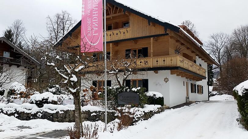 Das Landhaus in Wiessee verspricht Gastlichkeit im Landhausstil und gehört nun einem Scheich.