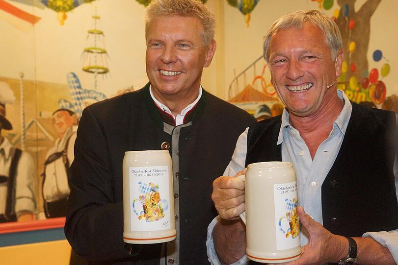 Wiesnkrug 2013 präsentiert von Dieter Reiter und Josef Brustmann.