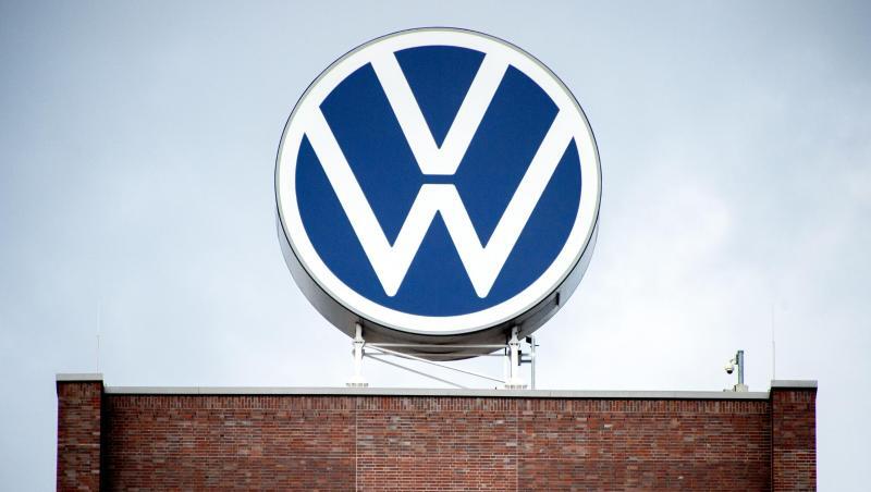 Das Logo steht auf dem Gebäude der Hauptverwaltung der Volkswagen AG.