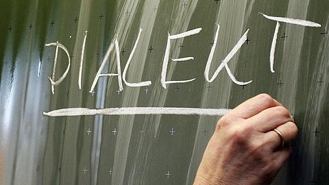 Dialekt ist vielfach mit negativen Klischees behaftet. (Symbolbild)