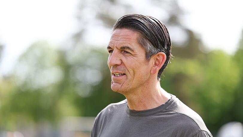 Bayern-Köln wird das letzte Bundesliga-Spiel für Deniz Aytekin am Samstag. Bayern-Köln wird das letzte Bundesliga-Spiel für Deniz Aytekin am Samstag.