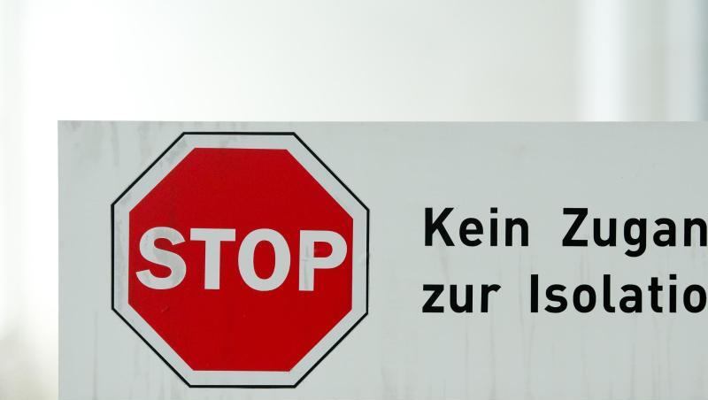 Ein Schild mit der Aufschrift "Kein Zugang zur Isolation". Foto: Sven Hoppe/dpa/Archivbild Ein Schild mit der Aufschrift "Kein Zugang zur Isolation". Foto: Sven Hoppe/dpa/Archivbild