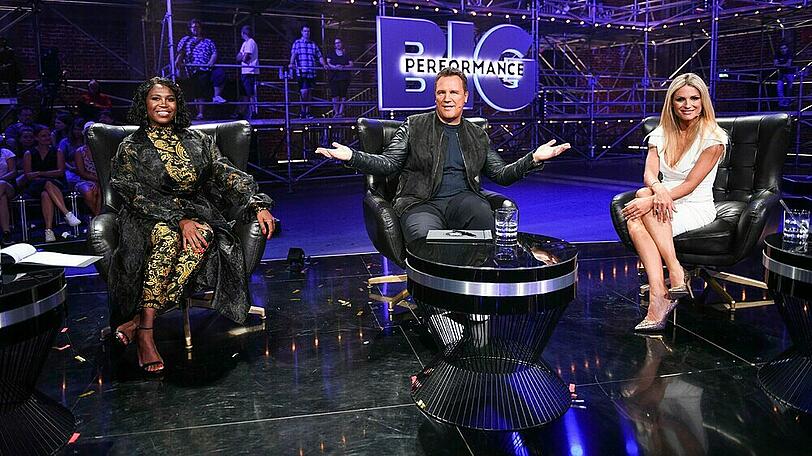 Das "Big Performance"-Rateteam besteht aus Motsi Mabuse (l.), Guido Maria Kretschmer und Michelle Hunziker.