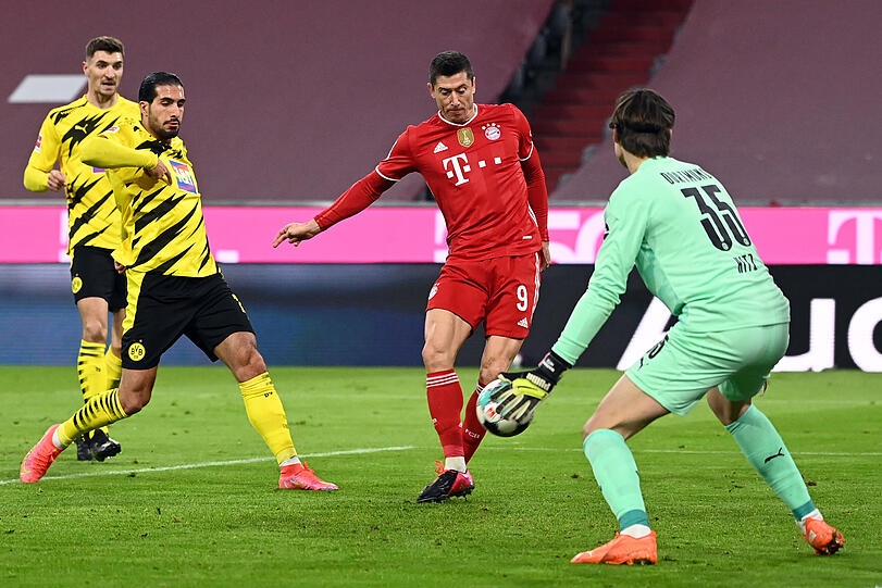 29. Saisontor: Im Duell der Torjäger – und im Spiel der Bayern gegen den BVB – legt zwar ein gewisser Erling Haaland zweimal vor, doch Lewandowski antwortet. Und wie. Sein Anschlusstreffer zum 1:2