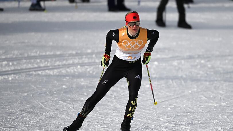Victoria Carl und Katharina Hennig haben olympisches Gold im Teamsprint gewonnen.