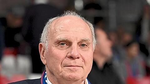 Lob für Tuchel und die Bayern-Mannschaft: Ehrenpräsident Uli Hoeneß.  dpa