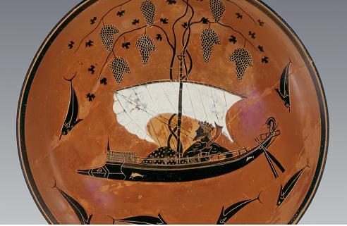 In den Staatlichen Antikensammlungen kann man die griechischen Mythen, wie hier die Meerfahrt des Dionysos, neu entdecken.