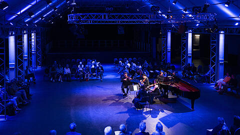 Leif Ove Andsnes und das Streichquartett des BR-Symphonieorchesters in der Tonhalle.