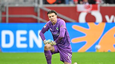 Der von RB Leipzig ausgeliehene Torh&uuml;ter Timo Schlieck k&auml;mpft derzeit mit F&uuml;rth noch um den Klassenerhalt. (Archivbild)