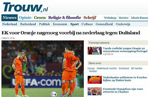Die Europameisterschaft ist für Oranje praktisch vorbei nach der Niederlage gegen Deutschland, schreibt "trouw.nl".