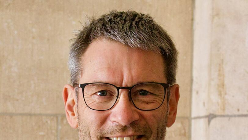 Axel Klein verbindet mit dem verstorbenen Vogel besonders Klarsichthüllen.