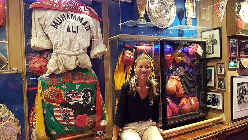 Andrea Langwieder in ihrem Sport-Café Schiller.
