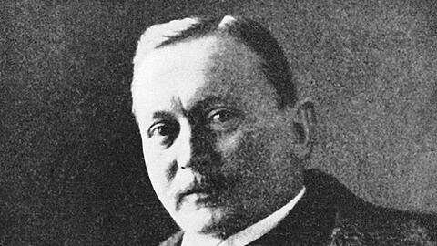 Der deutsche Afrikaforscher Hermann von Wissmann in einer zeitgenössischen Aufnahme. Von 1895 bis 1896 war er Gouverneur in Deutsch-Ostafrika.