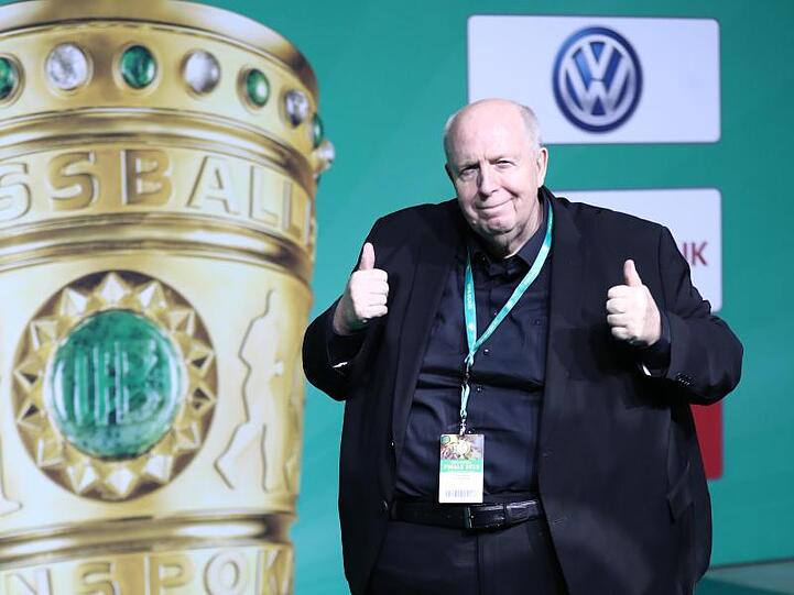 Reiner Calmund, ehemaliger Fußballfunktionär, will jetzt schnell Gewicht verlieren.