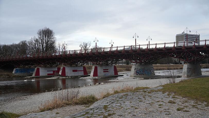 Wird die Thalkirchner Brücke für Radler angenehmer? Vielleicht.