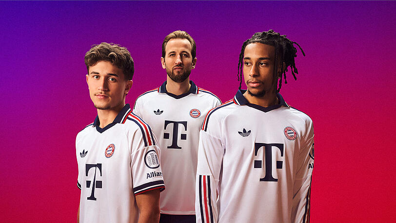 Der FC Bayern hat sein Auswärtstrikot für die Saison 2026/27 veröffentlicht. Der FC Bayern hat sein Auswärtstrikot für die Saison 2026/27 veröffentlicht.