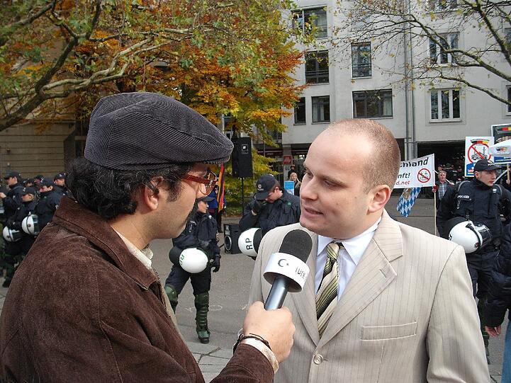 Mehmet Ümütlü entlarvt Stefan Werner im Interview.
