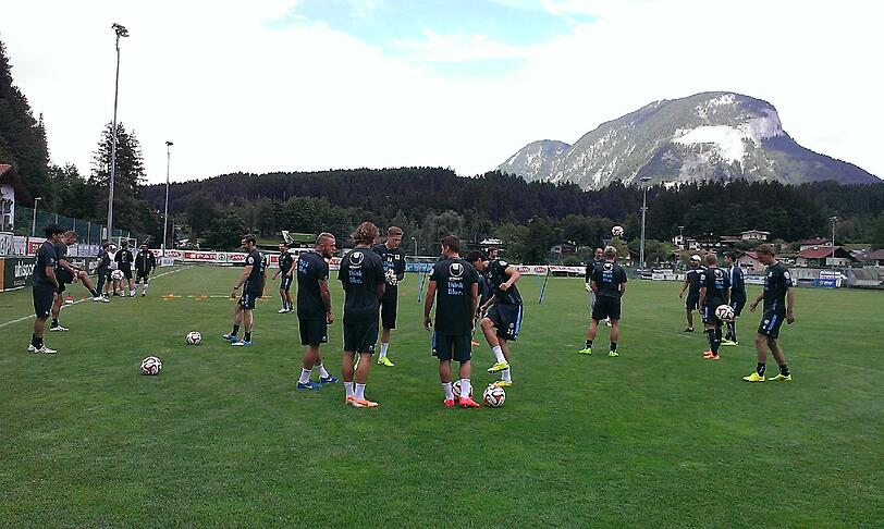 Schwitzen für die neue Saison: Die Löwen im Trainingslager in Kirchbichl.