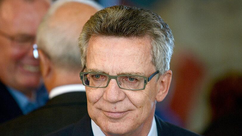 Will die Asylbewerberleistungen auf den Prüfstand stellen: Innenminister Thomas de Maiziere. Will die Asylbewerberleistungen auf den Prüfstand stellen: Innenminister Thomas de Maiziere.