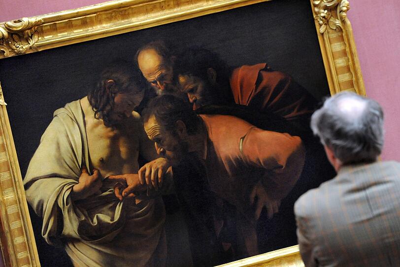 Die von Caravaggios ungläubigem Thomas kritisch betatschte Wunde ermöglicht Jesus &ndash; laut Johannes Fried &ndash; das Überleben.