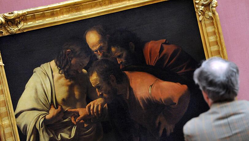 Die von Caravaggios ungläubigem Thomas kritisch betatschte Wunde ermöglicht Jesus – laut Johannes Fried – das Überleben. Die von Caravaggios ungläubigem Thomas kritisch betatschte Wunde ermöglicht Jesus – laut Johannes Fried – das Überleben.