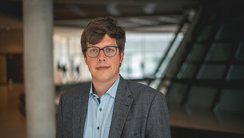 Lukas Köhler ist seit 2017 Mitglied des Deutschen Bundestages und dort stellvertretender Vorsitzender der FDP-Fraktion. Seit 2019 ist Köhler zudem Generalsekretär der FDP Bayern und Beisitzer im Bundesvorstand der FDP. Lukas Köhler ist seit 2017 Mitglied des Deutschen Bundestages und dort stellvertretender Vorsitzender der FDP-Fraktion. Seit 2019 ist Köhler zudem Generalsekretär der FDP Bayern und Beisitzer im Bundesvorstand der FDP.