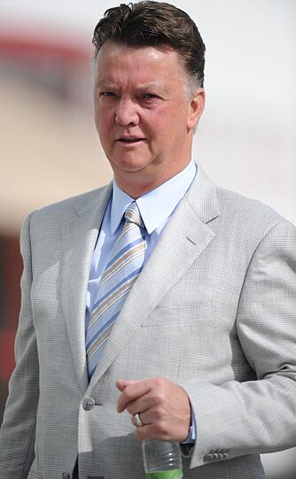 Der beurlaubte Bayern-Coach kam am Montag unerwartet an die Säbener Straße. Louis van Gaal holte seine Unerlagen aus dem Trainerbüro und verabschiedete sich von der Mannschaft