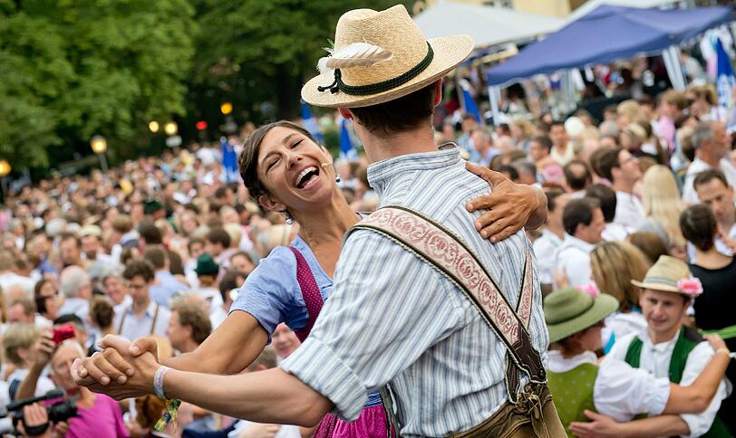 Der Kocherlball 2014 am Chinesischen Turm: So zünftig war's heuer - Die Bilder...