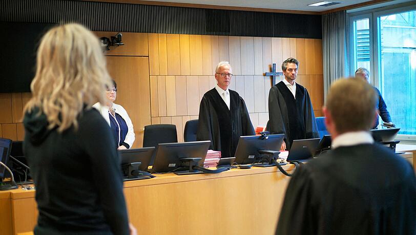 Verteidigung und Staatsanwaltschaft hatten sich mit dem Gericht auf einen Deal geeinigt. Verteidigung und Staatsanwaltschaft hatten sich mit dem Gericht auf einen Deal geeinigt.