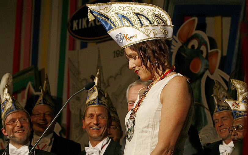 Die Landtagsabgeordnete hat den Bayerischen Rundfunk verklagt, der ihre legendären Fotos in einer Sendung zeigte - Bilder einer etwas anderen Politikerin.