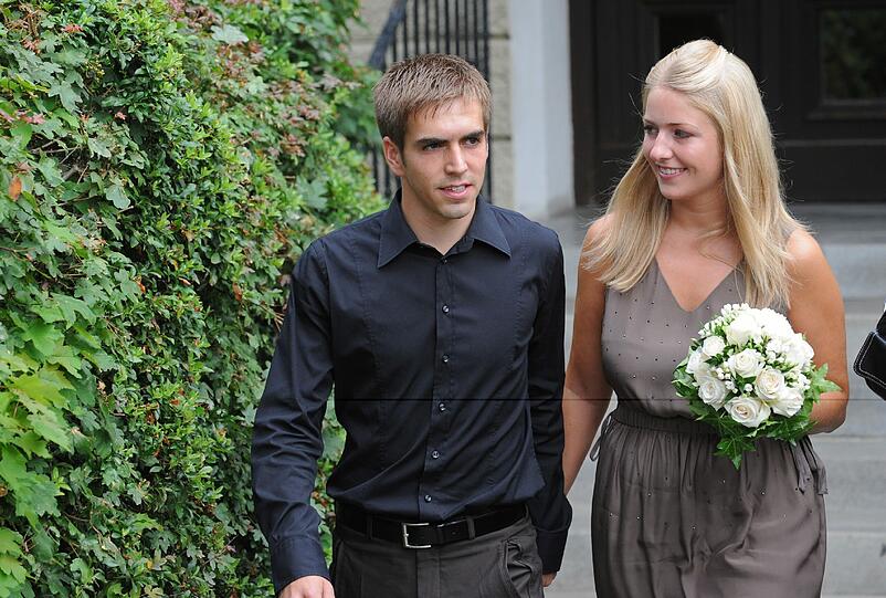 Kapitän Philipp Lahm ist seit Juli 2010 mit seiner Claudia verheiratet.