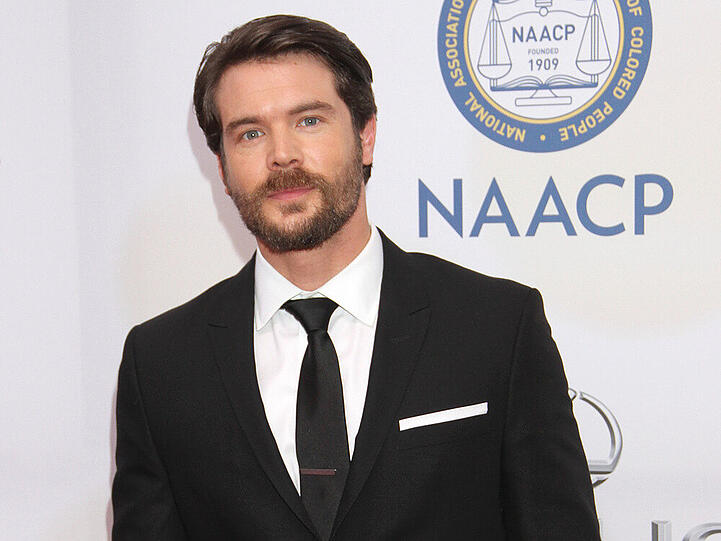 Serien-Star Charlie Weber hat schon vor gut einem Jahr um die Hand seiner Freundin angehalten
