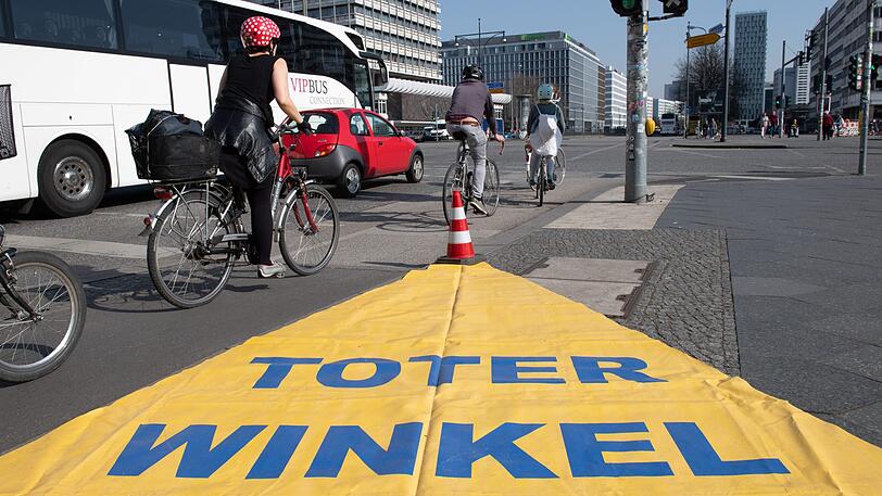 Eine US-Schülerin will mit einer Erfindung tote Winkel sichtbar machen. (Symbolbild)