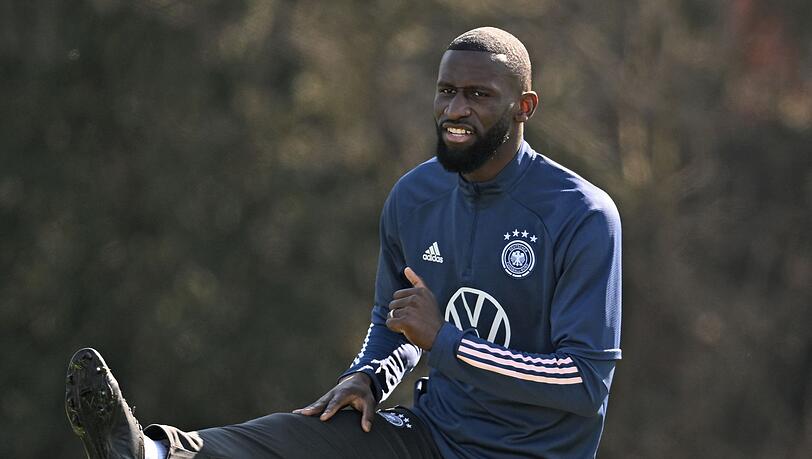Nationalspieler Antonio Rüdiger steht am Dienstag in Amsterdam vor seinem 50. Länderspiel.