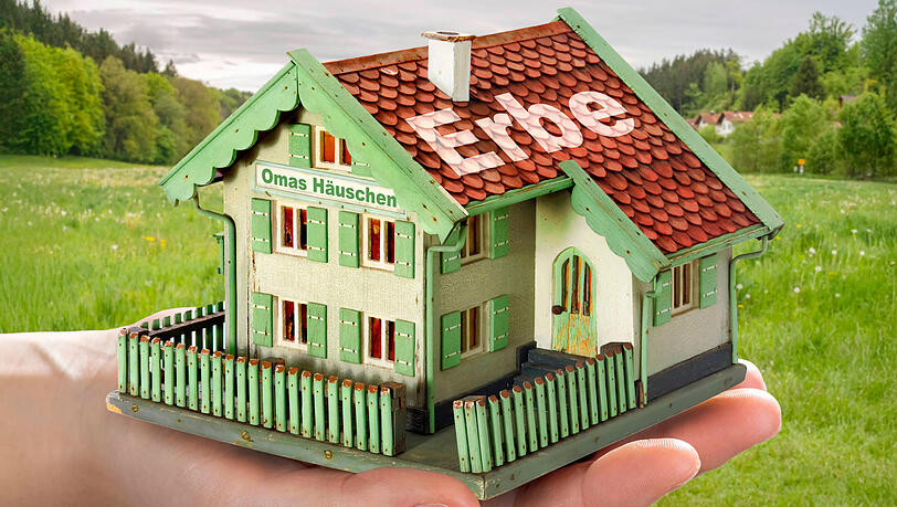 Kann ich mir "Omas Häuschen" in Zukunft überhaupt noch leisten? Das fragen sich derzeit viele Menschen in Deutschland. Kann ich mir "Omas Häuschen" in Zukunft überhaupt noch leisten? Das fragen sich derzeit viele Menschen in Deutschland.