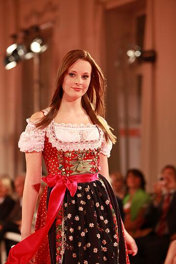 Der AZ-Modelcontest 2013 ist zu Ende. Die Siegerin heißt Marie Scherbinek &mdash; und die 17-Jährige kann ihr Glück immer noch nicht fassen. Wir zeigen die besten Bilder vom Finale in der Residenz.