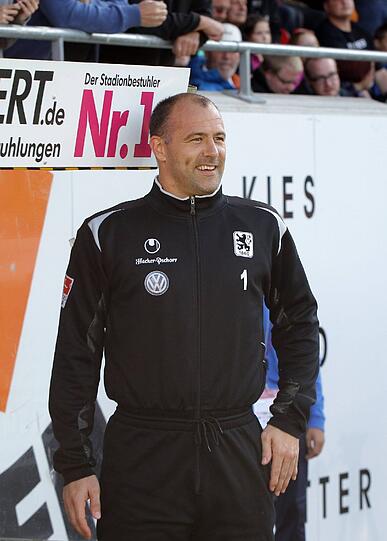 Das letzte Spiel bei den Löwen, gegen Heidenheim verfolgte Gabor Kiraly von der Bank aus.