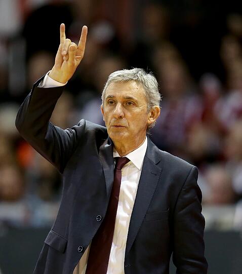Ready to Rock? FCBB-Coach Svetislav Pe&scaron;iæ gibt eher letzte taktische Anweisungen.