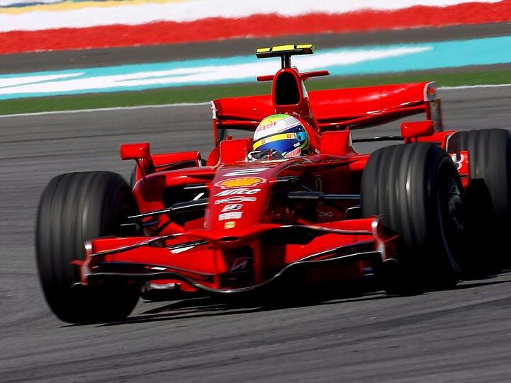 Felipe Massa lag mit seinem Ferrari in Ungarn lange auf Siegkurs - bis ihn wieder mal sein Auto stoppte.