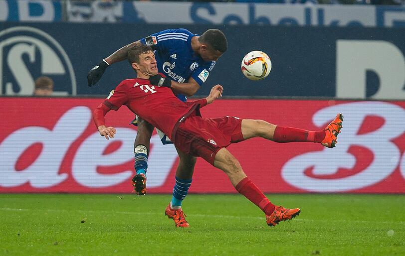 FC Bayern-Profi Thomas Müller über die defensive Taktik des Gegners FC Schalke