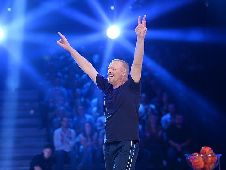 Stefan Raab hatte leichtes Spiel gegen Lehrer Michael