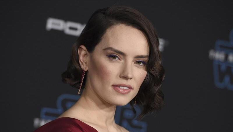 Daisy Ridley bei der Star-Wars-Premiere in Hollywood. Daisy Ridley bei der Star-Wars-Premiere in Hollywood.