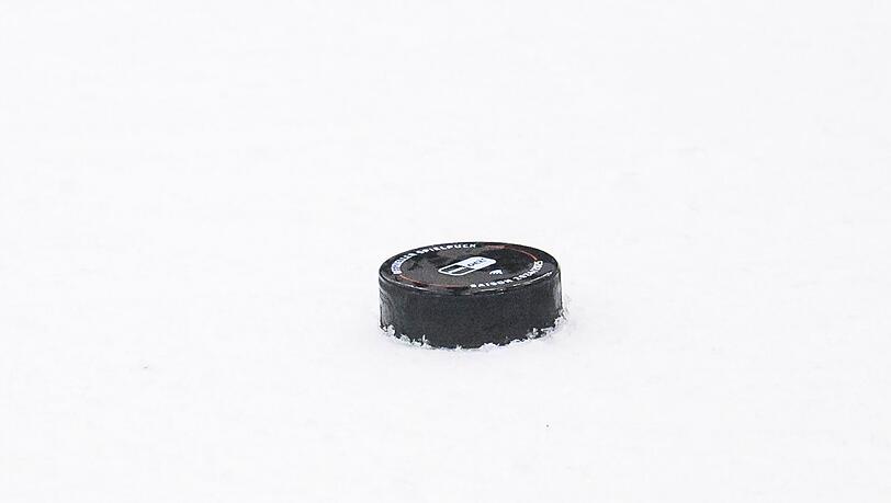 Austen Keating jagt auch in den kommenden Spielzeiten für den ERC Ingolstadt dem Puck nach.