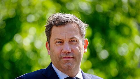 Finanzminister Lars Klingbeil (SPD) hat die Fr&uuml;hstartrente in die Ressortabstimmung gegeben. (Archivbild)